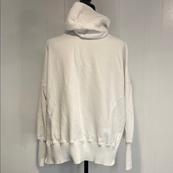 BUCKETLIST Sweatshirt Quarter Snap Ribbed Detail Front Pocket White Size Medium - Picture 10 of 11